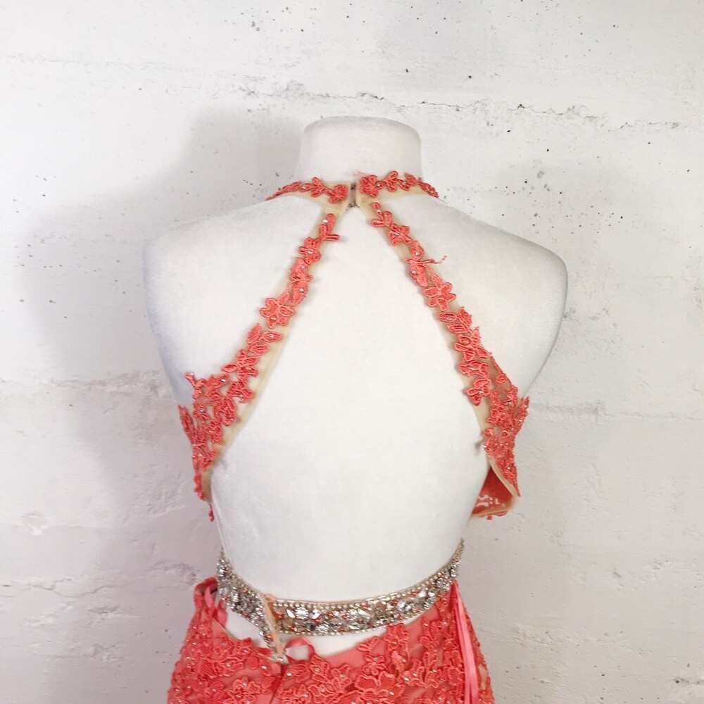 MoriLee by Madeline Gardner Coral Lace Overlay Fitted Prom Pageant Dress Size: 5 - Picture 6 of 8
